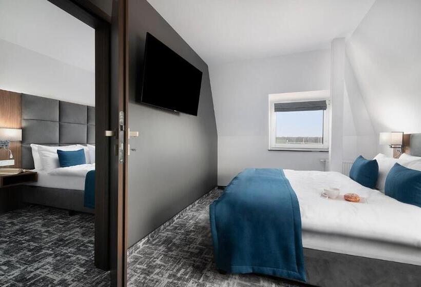 استودیو خانوادگی, Korona Spa & Wellness