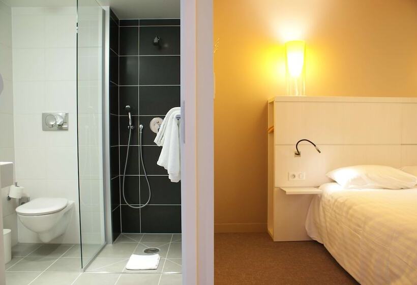 Номер Стандарт, Kyriad La Rochelle Centre  Les Minimes