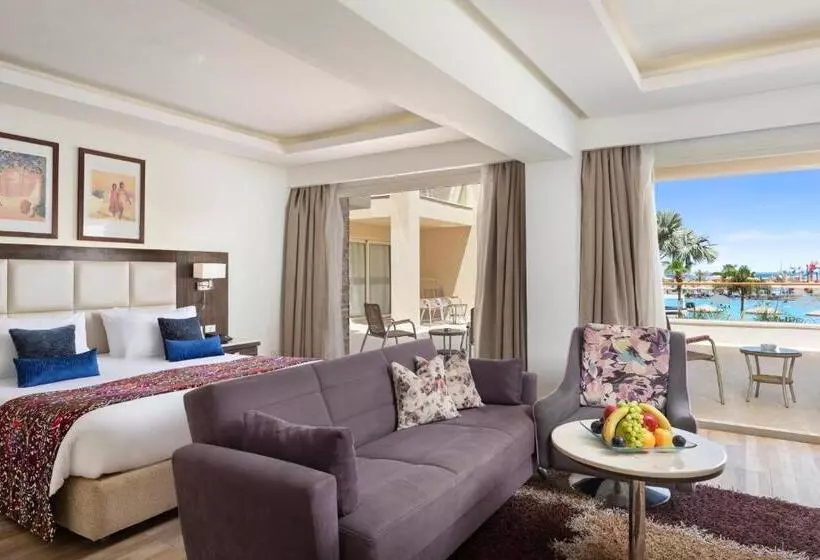 سوییت جونیور با چشم‌انداز استخر, Pickalbatros White Beach Resort  Hurghada