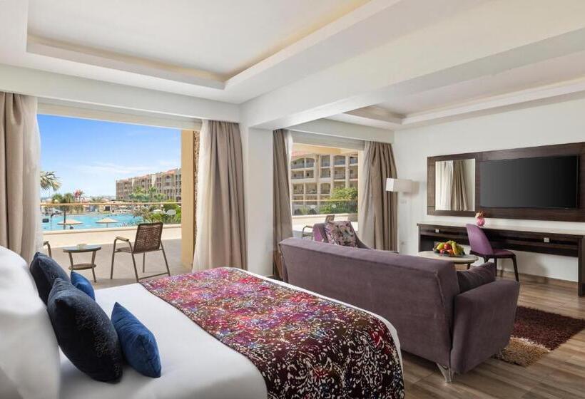سوییت جونیور با چشم‌انداز استخر, Pickalbatros White Beach Resort  Hurghada