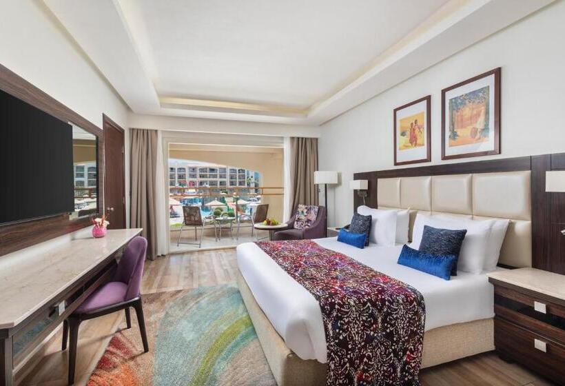 اتاق لوکس با چشم‌انداز استخر, Pickalbatros White Beach Resort  Hurghada