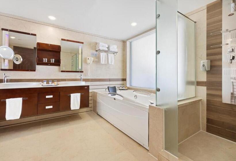 اتاق لوکس خانوادگی, Pickalbatros White Beach Resort  Hurghada