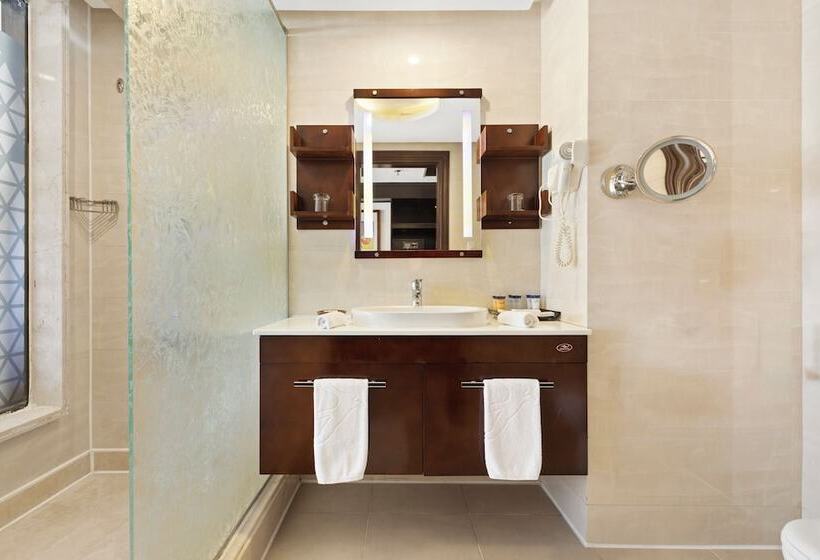 اتاق لوکس, Pickalbatros White Beach Resort  Hurghada