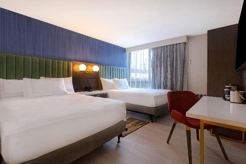 اتاق لوکس با چشم‌انداز استخر, Pickalbatros White Beach Resort  Hurghada