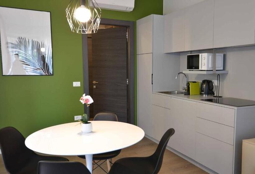 דירת חדר בקומת קרקע, Residence Il Melograno