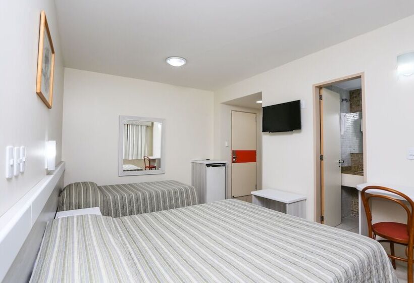 디럭스 트리플 룸, Suarez Executive Novo Hamburgo