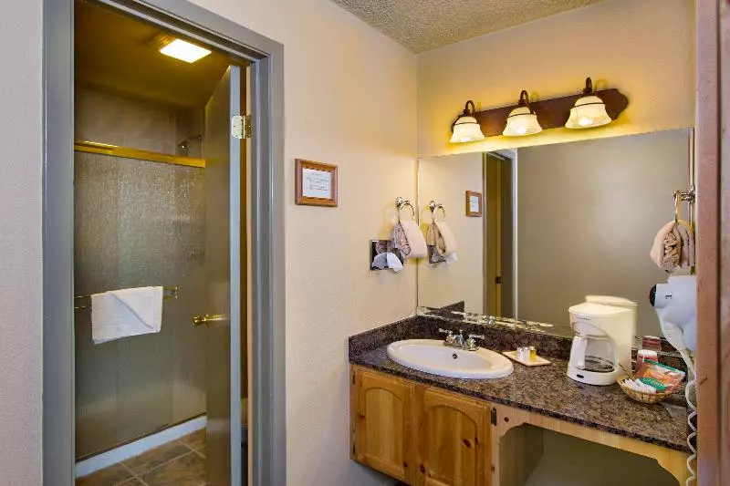 スタンダードルーム, Tahoe Lakeshore Lodge & Spa