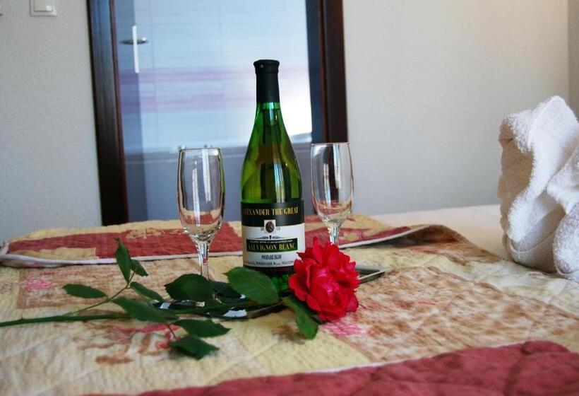 اتاق لوکس, Villa Milka