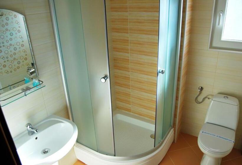 اتاق استاندارد سه نفره, Villa Milka