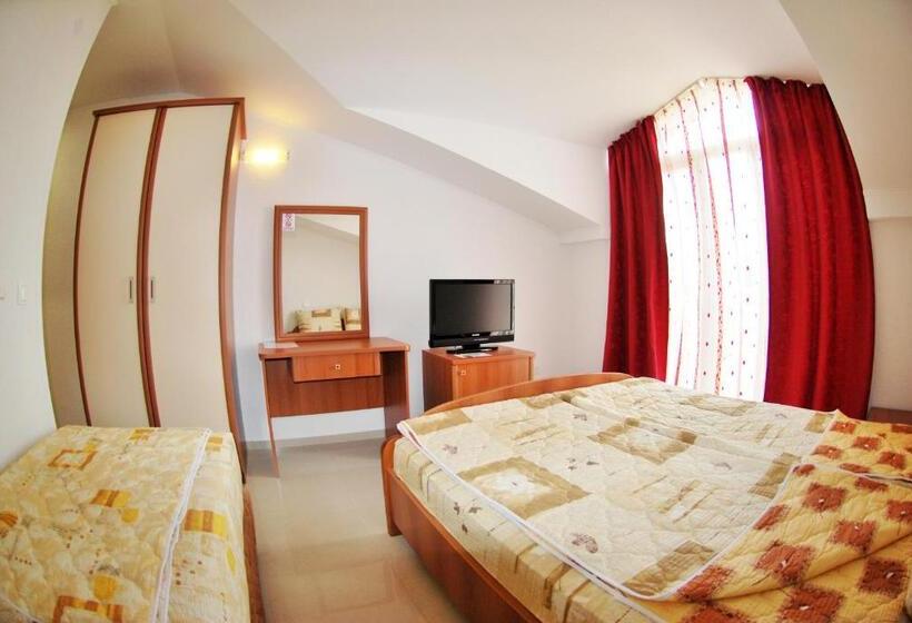 اتاق استاندارد سه نفره, Villa Milka