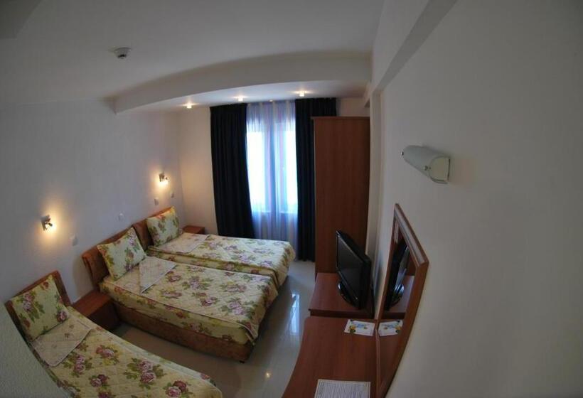 اتاق استاندارد سه نفره, Villa Milka