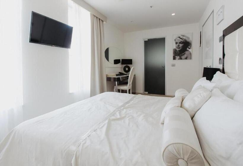 Номер Стандарт, Luxury Hotel Amabilis