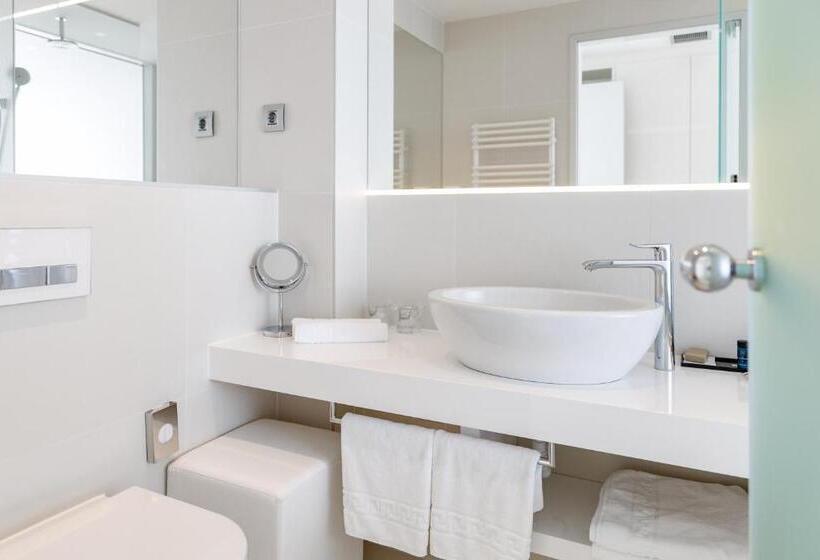 Номер Deluxe Вид на Море, Luxury Hotel Amabilis