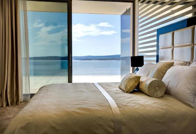 Президентский Люкс, Luxury Hotel Amabilis