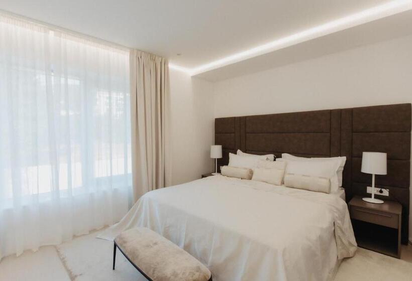 Апартаменты 1 Спальня Вид на Море, Luxury Hotel Amabilis