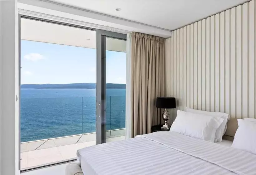 海の見える１ベッドルームアパートメント, Luxury Hotel Amabilis