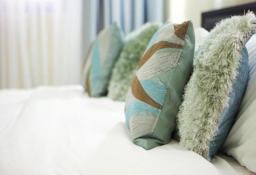 اتاق لوکس, Oak Plaza Hotels East Airport