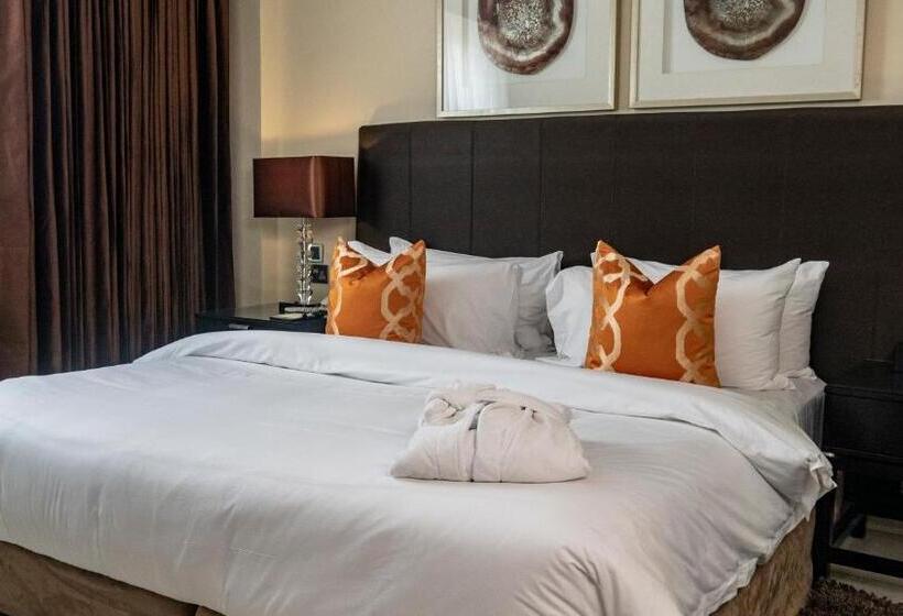 اتاق لوکس, Oak Plaza Hotels East Airport