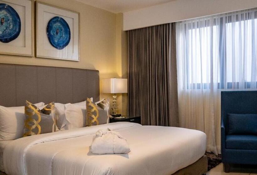 اتاق لوکس, Oak Plaza Hotels East Airport