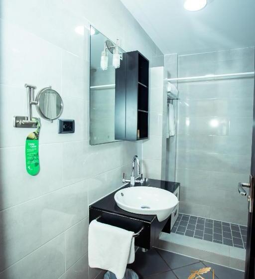 اتاق لوکس, Oak Plaza Hotels East Airport