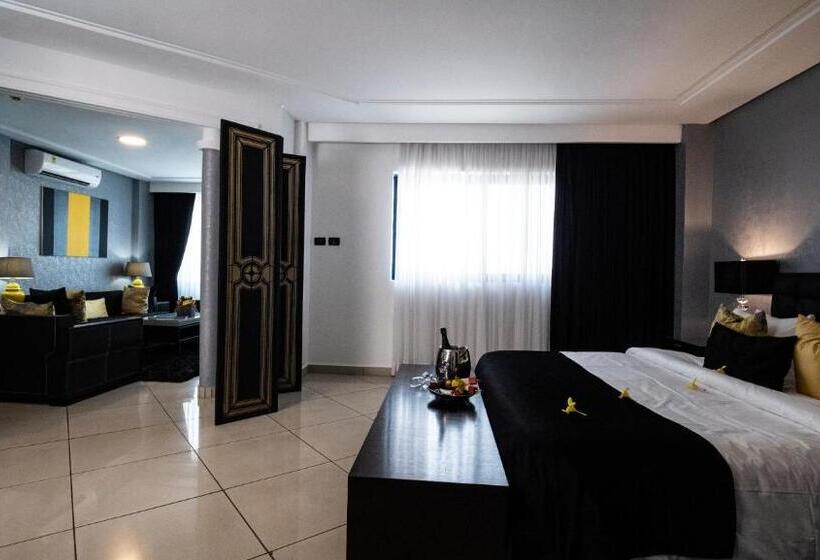 سوییت اجرایی, Oak Plaza Hotels East Airport