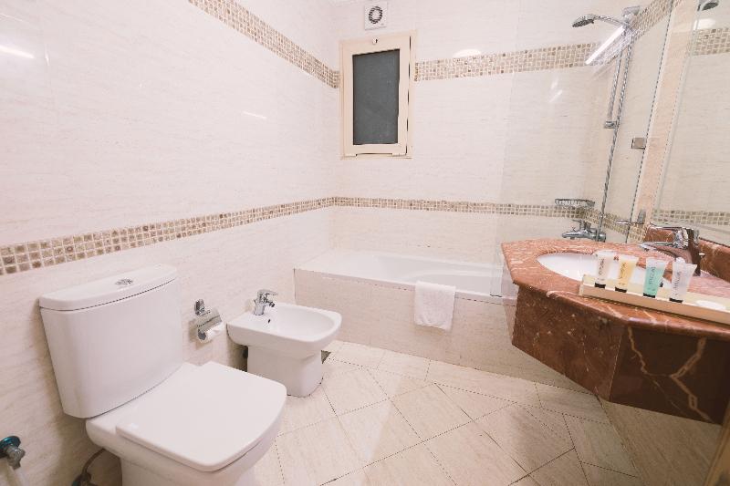 سوئیت 2 خوابه, Magnum Hotel & Suites West Bay