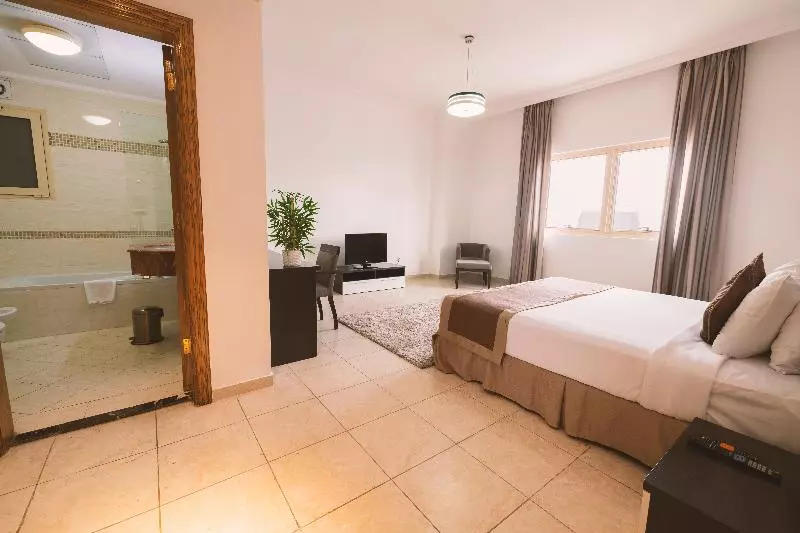 سوئیت 2 خوابه, Magnum Hotel & Suites West Bay