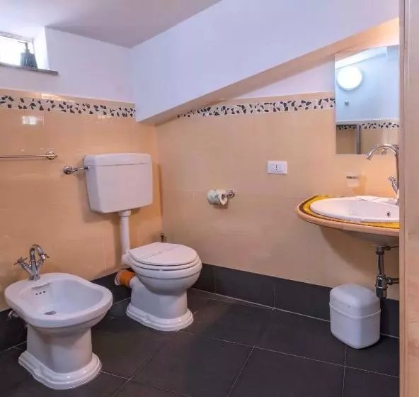 3 Bedroom Apartment Pool View, Casa Rossa