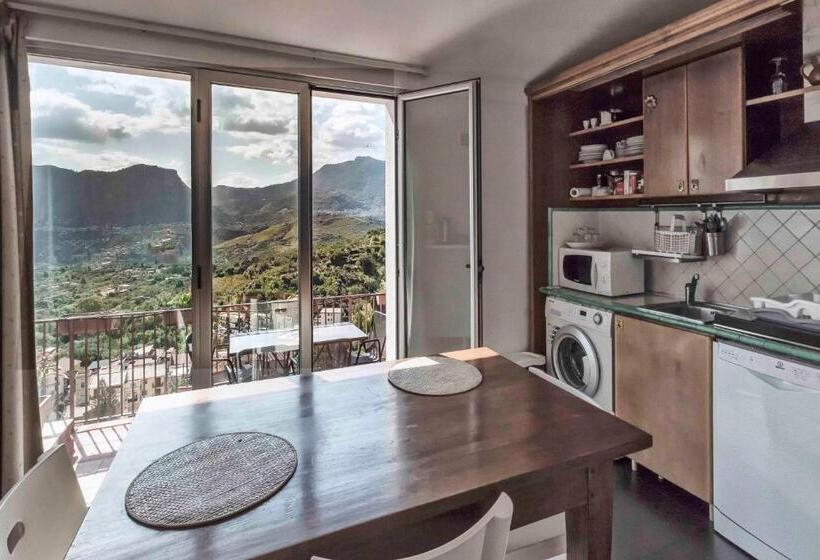 3침실 아파트 풀장 전망, Casa Rossa