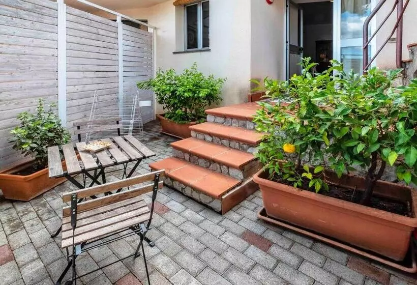 Huoneisto 1 Makuuhuone Puutarhanäkymä, Casa Rossa