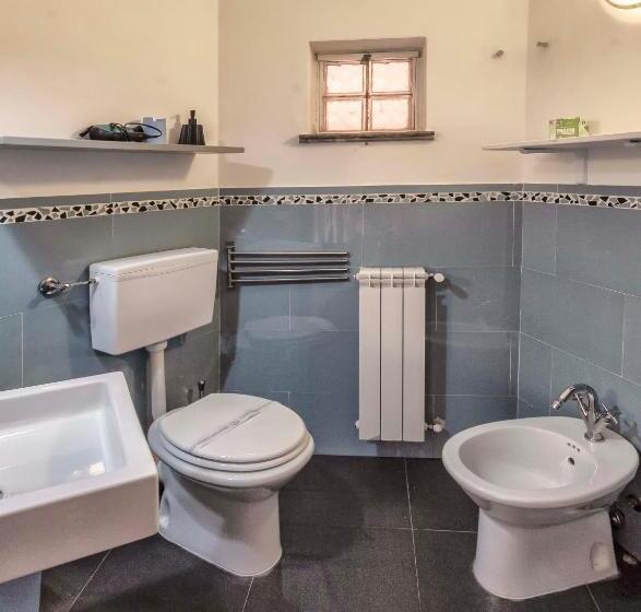 דירת חדר נוף לגינה, Casa Rossa