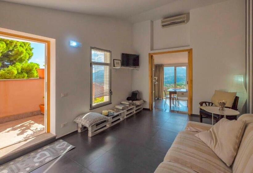 Апартаменты 3 Спальни Вид на Бассейн, Casa Rossa