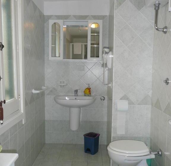 חדר סופריור נוף לים, I Papiri