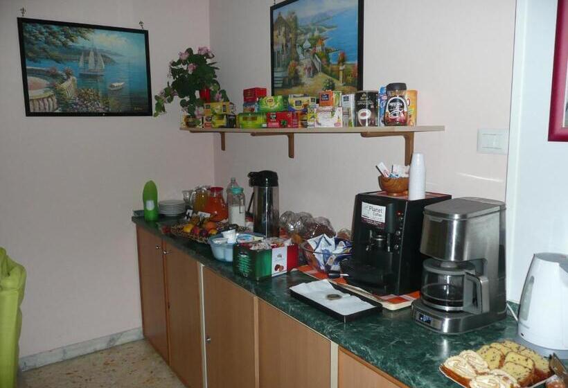 Номер Стандарт Вид на Море, I Papiri