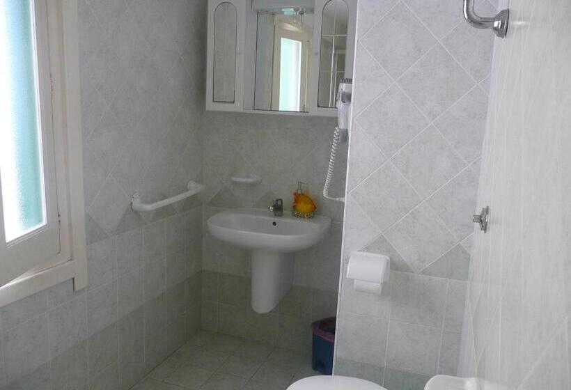 חדר סופריור נוף לים, I Papiri