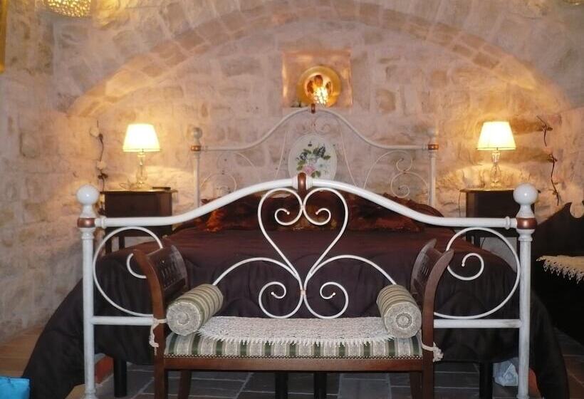 スーペリアールーム, L'isola Felice E Trulli Sotto Le Stelle