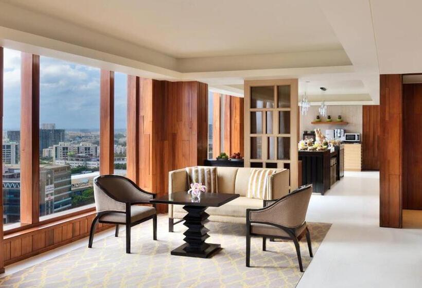 이그제큐티브 주니어 스위트, Bengaluru Marriott Hotel Whitefield