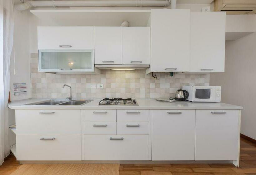 Apartamento 1 Quarto Vista Jardim, Corte Nova