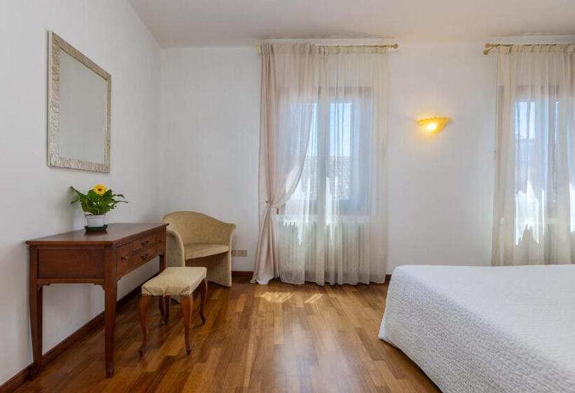 Apartamento 1 Quarto Vista Jardim, Corte Nova