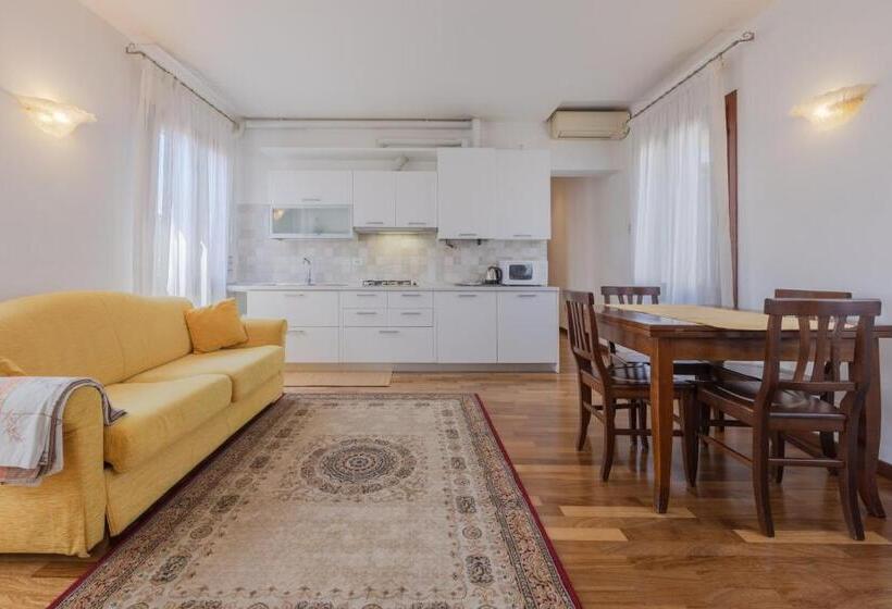 Apartamento 1 Quarto Vista Jardim, Corte Nova