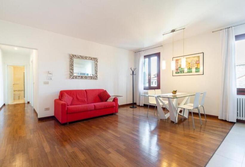 Apartamento 2 Quartos Vista Jardim, Corte Nova