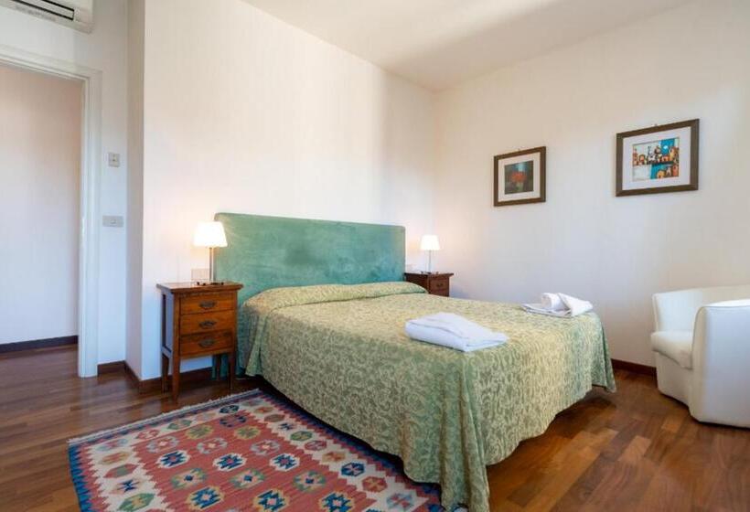 Apartamento 2 Quartos Vista Jardim, Corte Nova