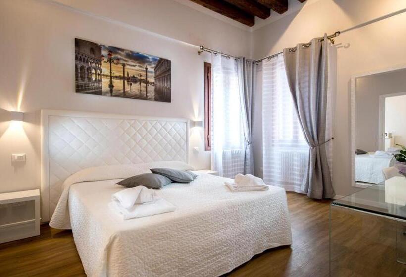 Apartamento 1 Quarto sem Cozinha, Corte Nova