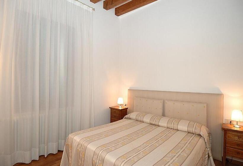 Apartamento 1 Quarto com Terraço, Corte Nova