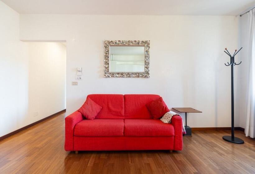 Suite 2 Quartos, Corte Nova