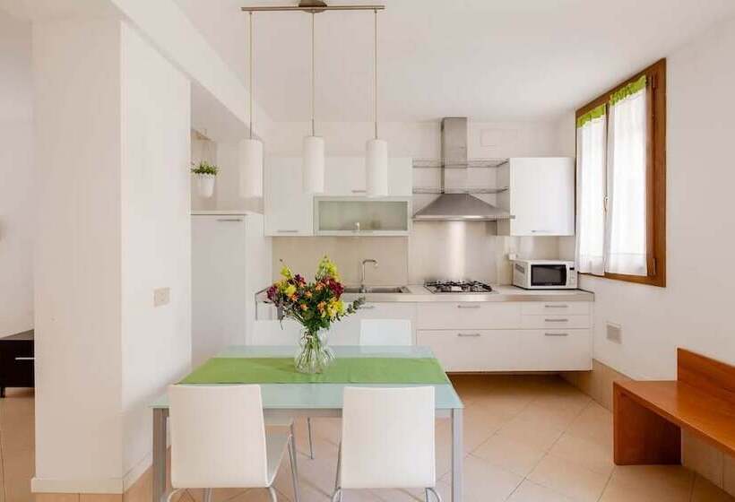 Apartamento 1 Quarto Vista Jardim, Corte Nova