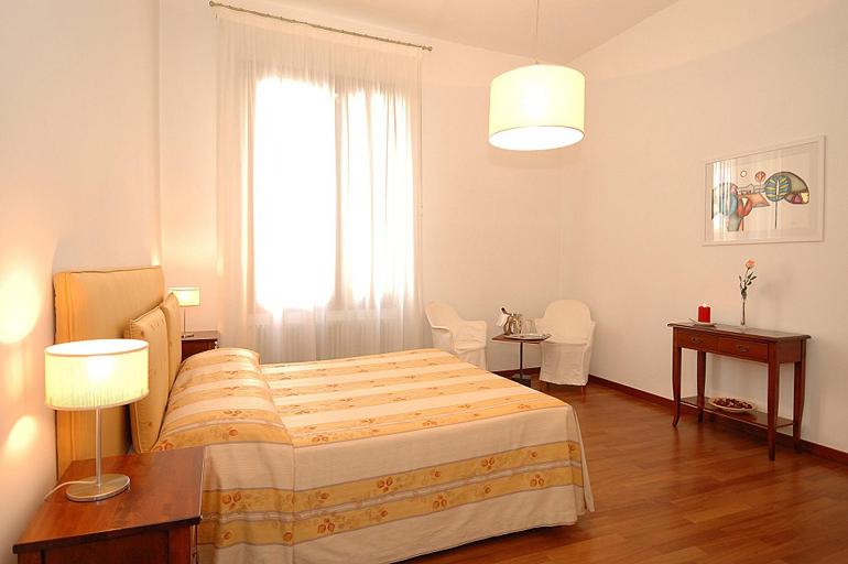 Suite com Vistas, Corte Nova