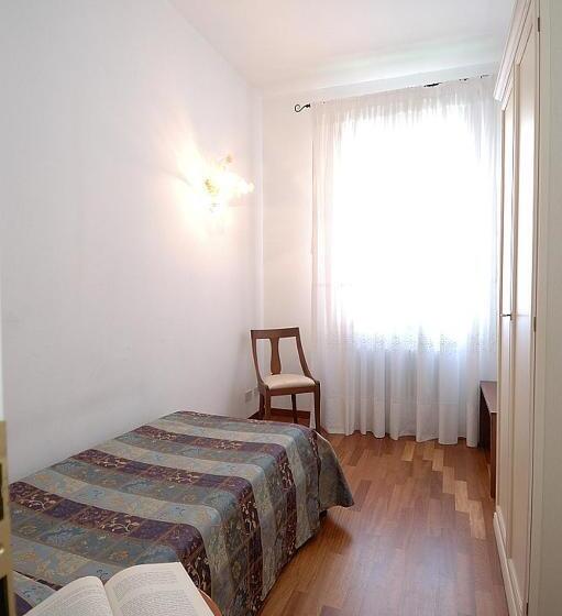 Suite 2 Quartos, Corte Nova