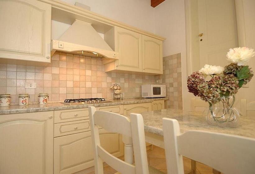 Suite 2 Quartos, Corte Nova