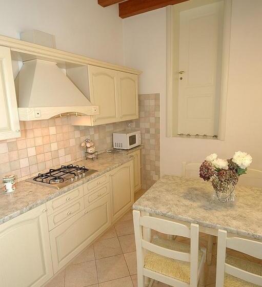 Suite 2 Quartos, Corte Nova